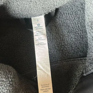 Lululemon It’s Fleecing Cold Full Zip Sweater Jacket Womens Size 6 thumbnail 6