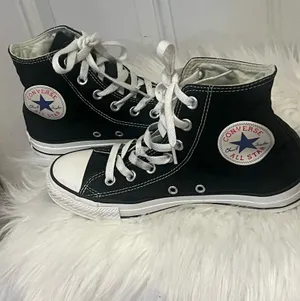 Converse Chuck Taylor All Star High Top – Unisex Men’s Size 4.5 / Women’s Size 6.5 thumbnail 3