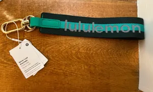 Lululemon Keychain thumbnail 1
