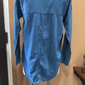 Old Navy blue boyfriend button up shirt thumbnail 4