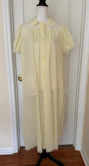 Charmore Vtg by Sears, Roebuck & Co. Pale Yellow Sheer Nightgown, Sz 40-42 thumbnail 2
