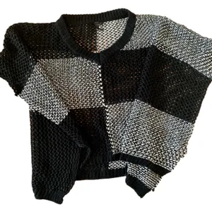 Black and White Square Sweater Size M thumbnail 1