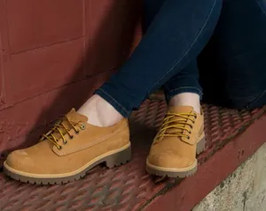 Timberland Earthkeepers Lyonsdale Oxford Womens US 6.5 Wheat Nubuck Formal Shoes thumbnail 1