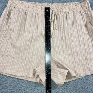 SheIn Women‎ 2 Pc Set 2XL Shorts and Button Up Shirt Relaxed Textured Vacation Resort thumbnail 12