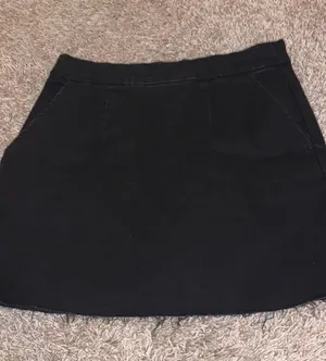 Forever 21 Skirt thumbnail 1