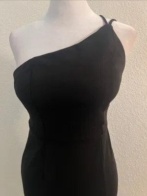 Hello Molly Black One-Shoulder Midi Dress thumbnail 3