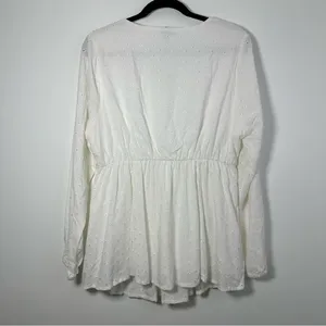 Torrid Women’s Long Sleeve White Eyelet Babydoll Tunic Size 00 (10) thumbnail 4