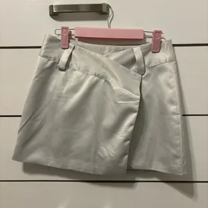 Superdown Alana Mini Skirt in Silver thumbnail 2