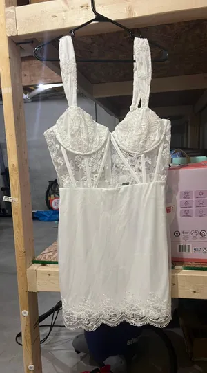 Lulus White dress thumbnail 1