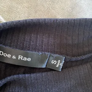 Doe & Rae Ribbed Cutout Mock Neck Sleeveless Top Small Black thumbnail 2