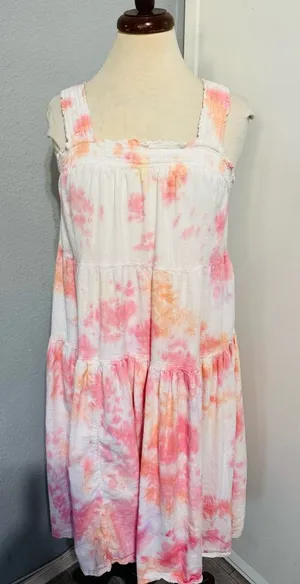Old Navy Women Pink & White‎ Smocked Tiered Relaxed Fit Maxi Dress Size S thumbnail 1