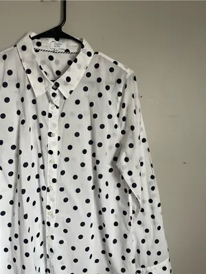 CROWN & IVY | Polka Dot Button-Down Shirt Sz L thumbnail 3
