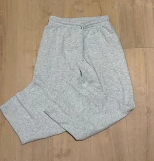 ZARA Sweatpants Grey Wide-Leg thumbnail 1