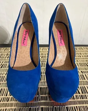 Betsey Johnson Giselle Blue Suede Heels with Hot Pink Sole‎ thumbnail 1