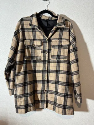 Windsor Women's Size M Tan Plaid Shirt Jacket Shacket Flannel *Missing Button* thumbnail 1