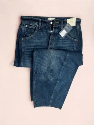 Universal Threads Dark Blue Curved Leg Ankle Jeans thumbnail 7