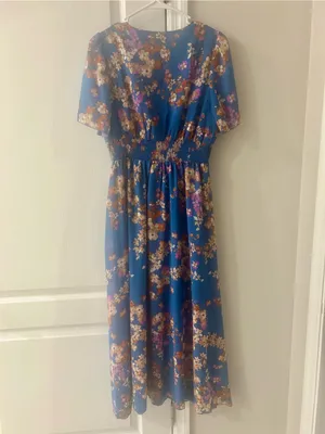 NWT Blue Floral V-Neck Maxi Dress, Size Medium thumbnail 7