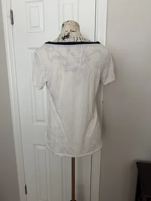 American Eagle Soft & Sexy graphic tee White Tee Red Heart Patch Sz M thumbnail 3