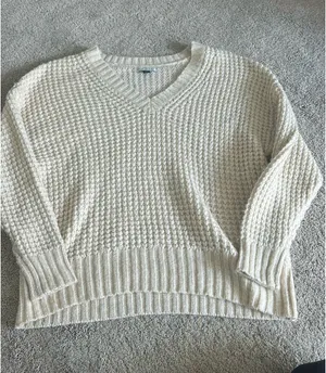 American Eagle Woah So Cozy Waffle V-Neck Sweater thumbnail 2