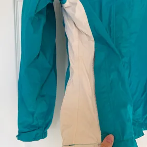 Women's The North Face Teal Colored Hyvent Rain Coat Size Extra Small thumbnail 7