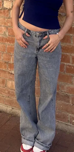 Low Rise Baggy Jeans thumbnail 1