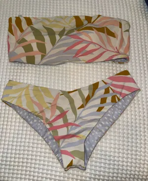 Billabong Bikini Set thumbnail 1