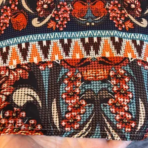 Live and Let Live Large Boho Gray Brown Rust Floral High Low Tunic Blouse thumbnail 5