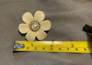 Daisy Cocktail Ring White thumbnail 4