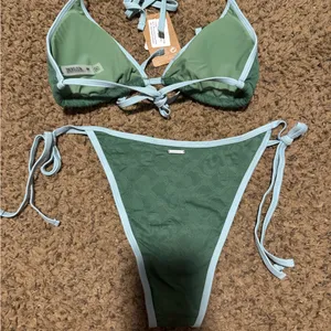Green and Blue Women's Bikini Set Size M thumbnail 6