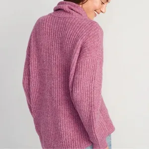 Old Navy Shaker-Stitch Tunic-Length Turtleneck Sweater thumbnail 2