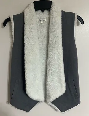 Mudd Women's Juniors Sleeveless Vest Size 10 Gray with White Fleece Lining‎ thumbnail 1