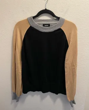 Monrow Black & Tan Color Block Mock Neck Balloon Sleeve Revolve Sweater thumbnail 2