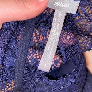 Aerie NWOT Navy Blue Lace V Neck Bralette thumbnail 3