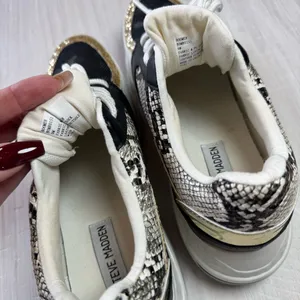 Steve Madden Cliff Barra Fashion Wedge Sneakers Black Gold Multi Lace Sequin thumbnail 5