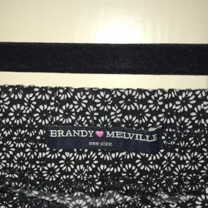 Brandy Melville Navy Floral Skirt thumbnail 2