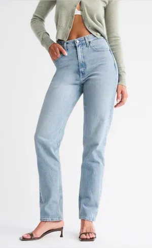 Abercrombie & Fitch Curve Love 90s Straight Ultra High Rise Jeans Size 29 thumbnail 1