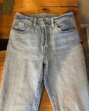 Levi’s Straight Leg Jeans thumbnail 3