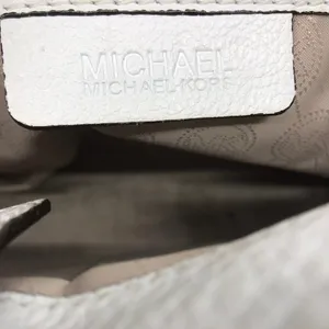 Michael Kors White M Leather Crossbody Bag thumbnail 7