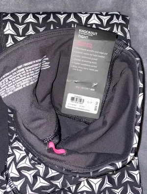 Victoria's Secret Sport Leggings thumbnail 2