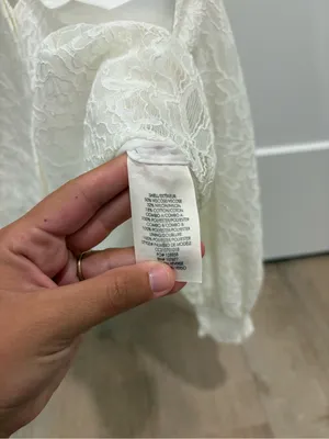 Alice + Olivia Cream Puff Sleeve Blouse Size Medium thumbnail 6