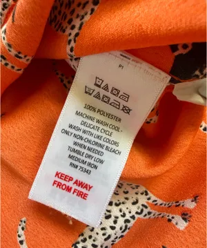 Bouffants & Broken Hearts Orange Halloween Pajama Short Sleeve Top. Size Small thumbnail 4