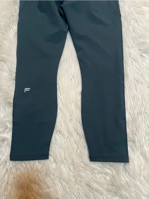 Fabletics Womens Size Large Oasis PureLuxe Crossover 7/8 Legging Green High Rise thumbnail 8