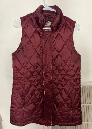 ZeroXposur Burgundy Quilted Puffer Vest thumbnail 1