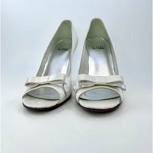 Stuart Weitzman‎ Ivory Satin Peep Toe Crystal Bow Bridal Pumps 8.5 M Party thumbnail 7