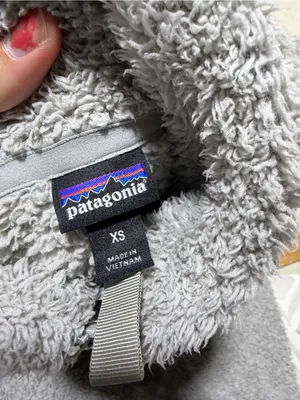 Patagonia Light Gray Quarter-Zip Pile Fleece Pullover XS thumbnail 4