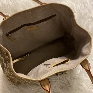 Vintage Dooney & Bourke Logo Bag Brown Beige Bag Fabulous size 16” long 10” W thumbnail 8