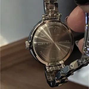 Marc Jacobs Women's Silver Dial Stainless Steel Quartz Watch thumbnail 2