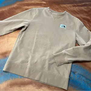 North Face Crewneck Sweatshirt size medium logo patch tan thumbnail 1