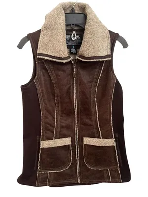 Kuhl Women's Dani Sherpa Vest in brown Medium thumbnail 2