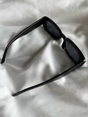 black square sunglasses thumbnail 3